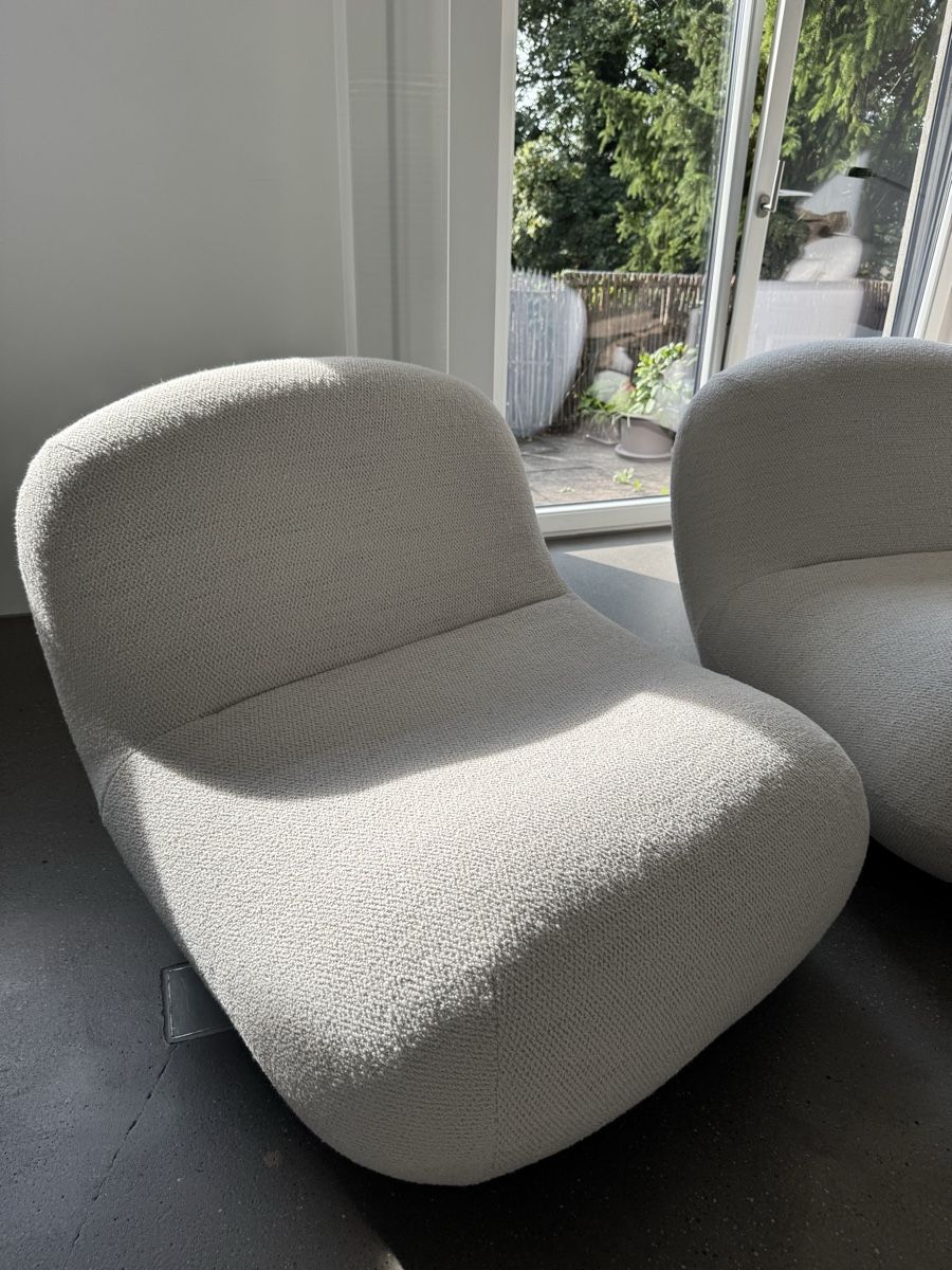 Gubi Sessel: 2x Gubi Pacha White Boucle Armchairs – Gebraucht aus Zürich von sarah_maria0206 1