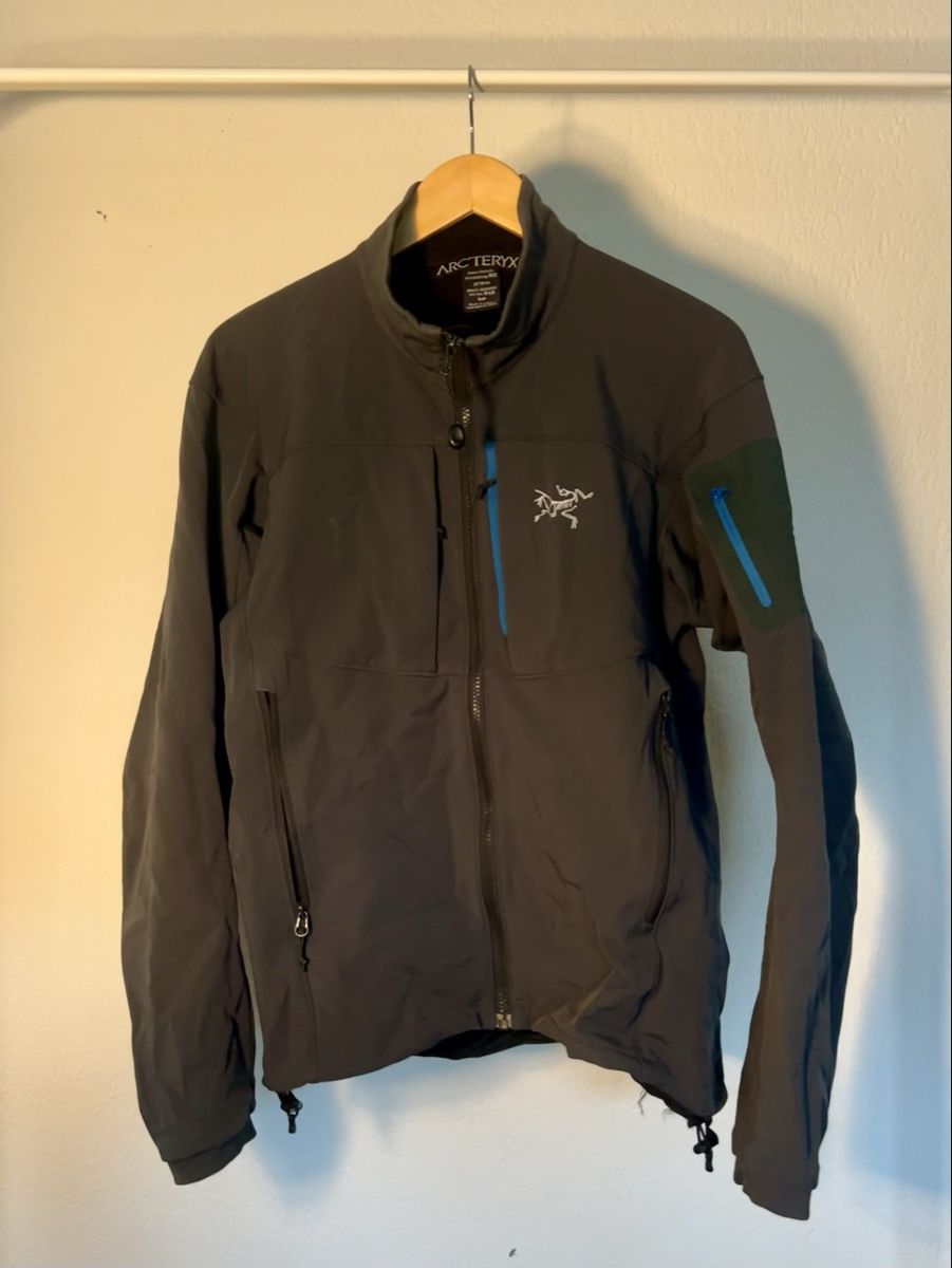 Arcteryx Jacken: Arc'teryx Jacke – Gebraucht aus Thun von Lololori