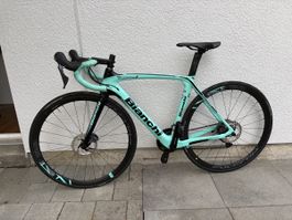 Bianchi Oltre XR3 Disc Carbon | Shimano Ultegra | Vision Car