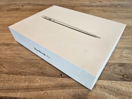 Apple MacBook Air 13″ Early 2014 - praktisch unbenutzt, OVP