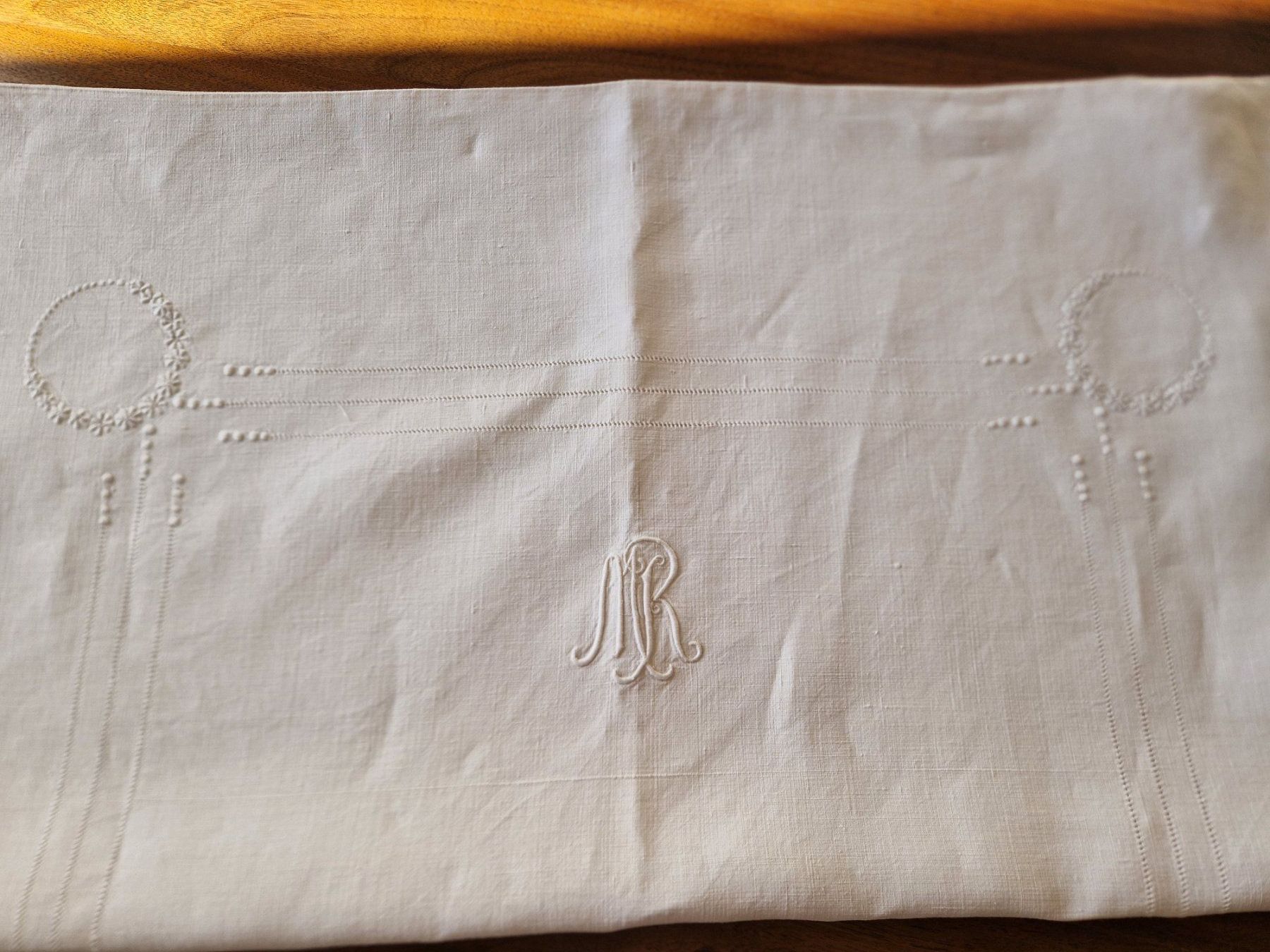 Biancheria da letto: Leinen Kissenbezug mit Monogramm MR – Usato da Bern venduto da Antikbatik