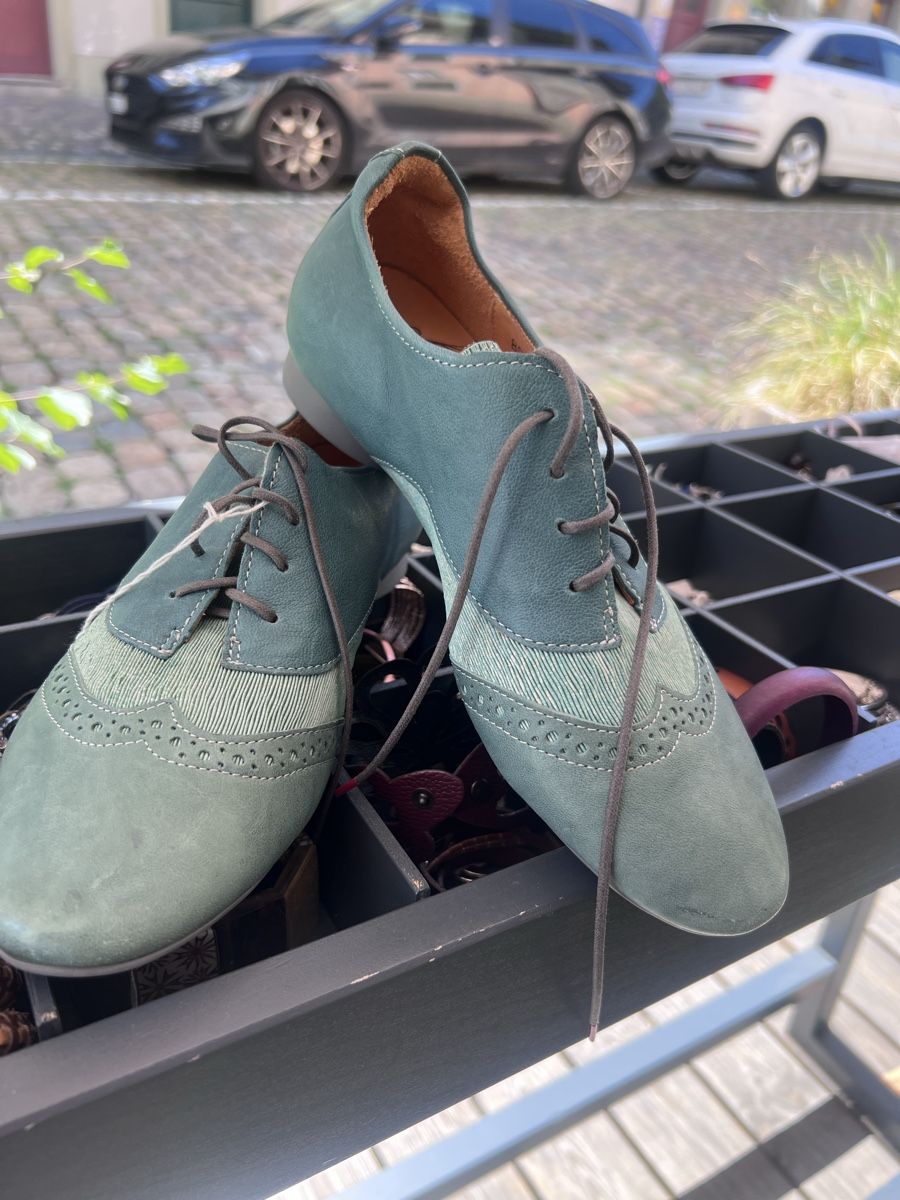 Think Scarpe da donna: Think! Schnürschuhe Leder Gr. 37 neuwertig – Nuovo e nell'imballaggio originale da Burgdorf venduto da puppennetz