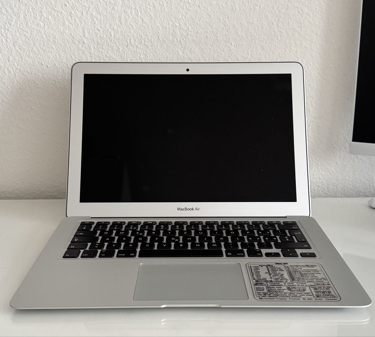 Apple Notebook: MacBook Air 13", i5, 8GB RAM, 2017 – Usato da Cham venduto da valeria.x
