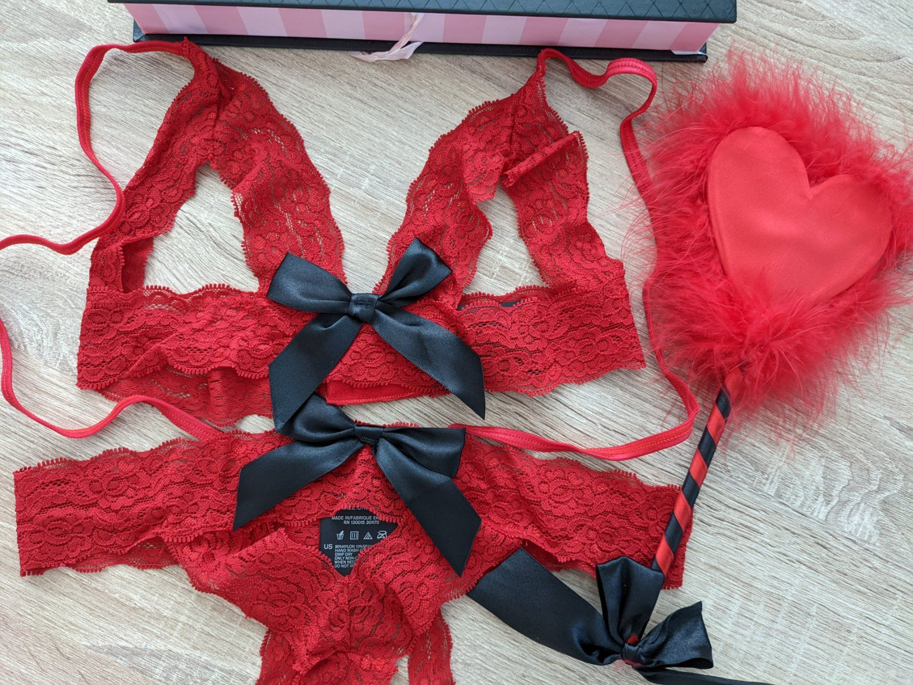 Autres dessous: BH-Set "Passion" in Geschenkbox Gr. S-L NEU!! – Neuf avec emballage d'origine à Benken SG par olga81