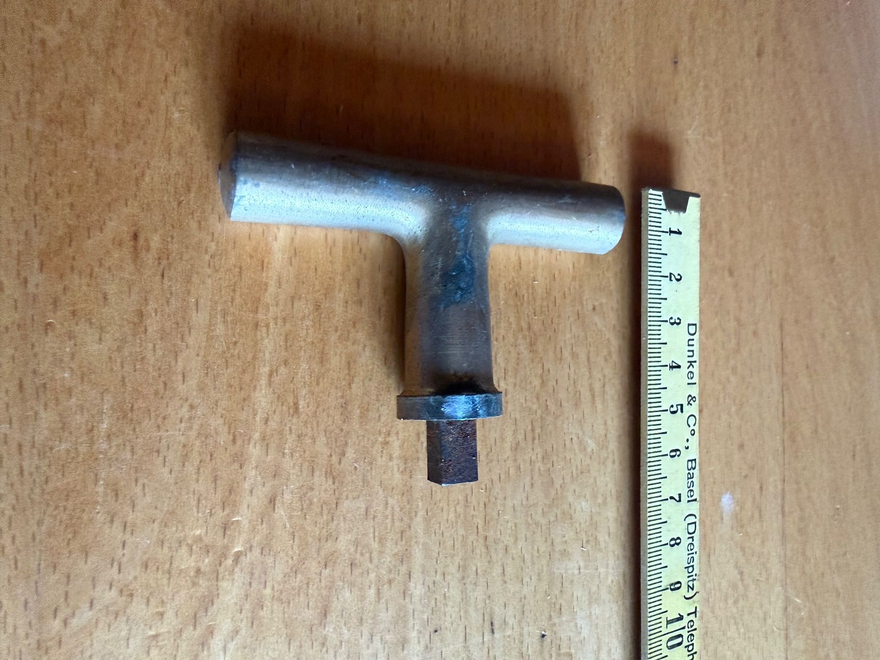 Eisenwaren: alter Fenstergriff aus Metall – Gebraucht aus Amden von vipernatter 5