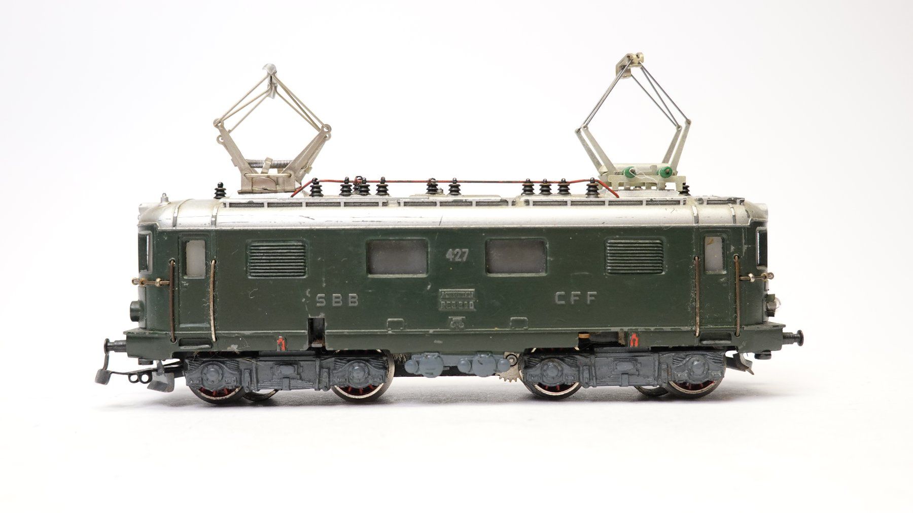 Märklin Modellini di ferrovie: e6 Märklin 800 RES 800 SBB Re 4/4 E-Lok – Usato da Thun venduto da evinka_gmbh 1