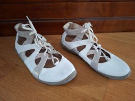 Sandales en Cuir – bicolore – Pointure 38 –