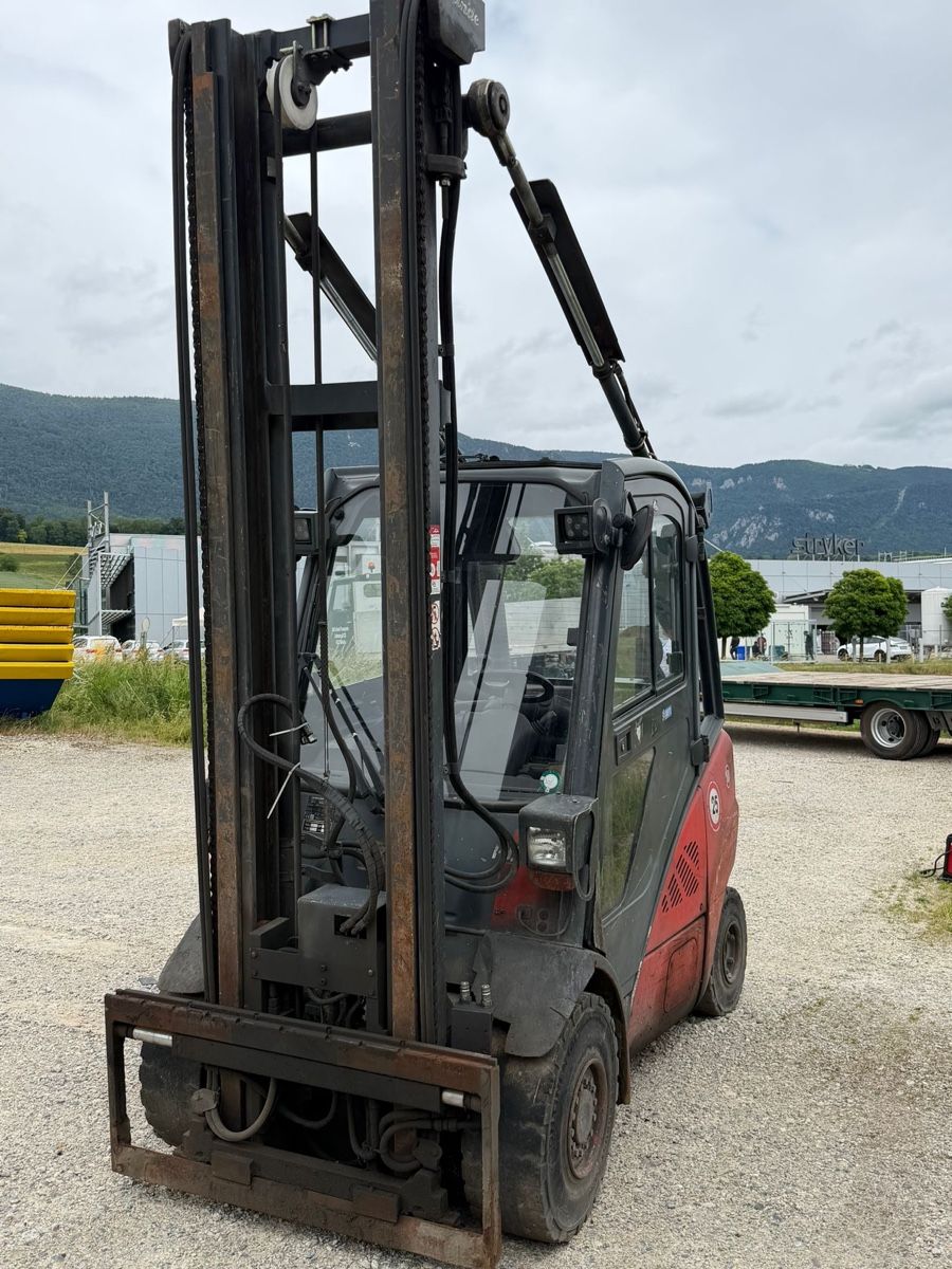 Linde Chariots à fourches & chariots élévateur: Stapler Linde  – D'occasion à lyssach par brax2019 3