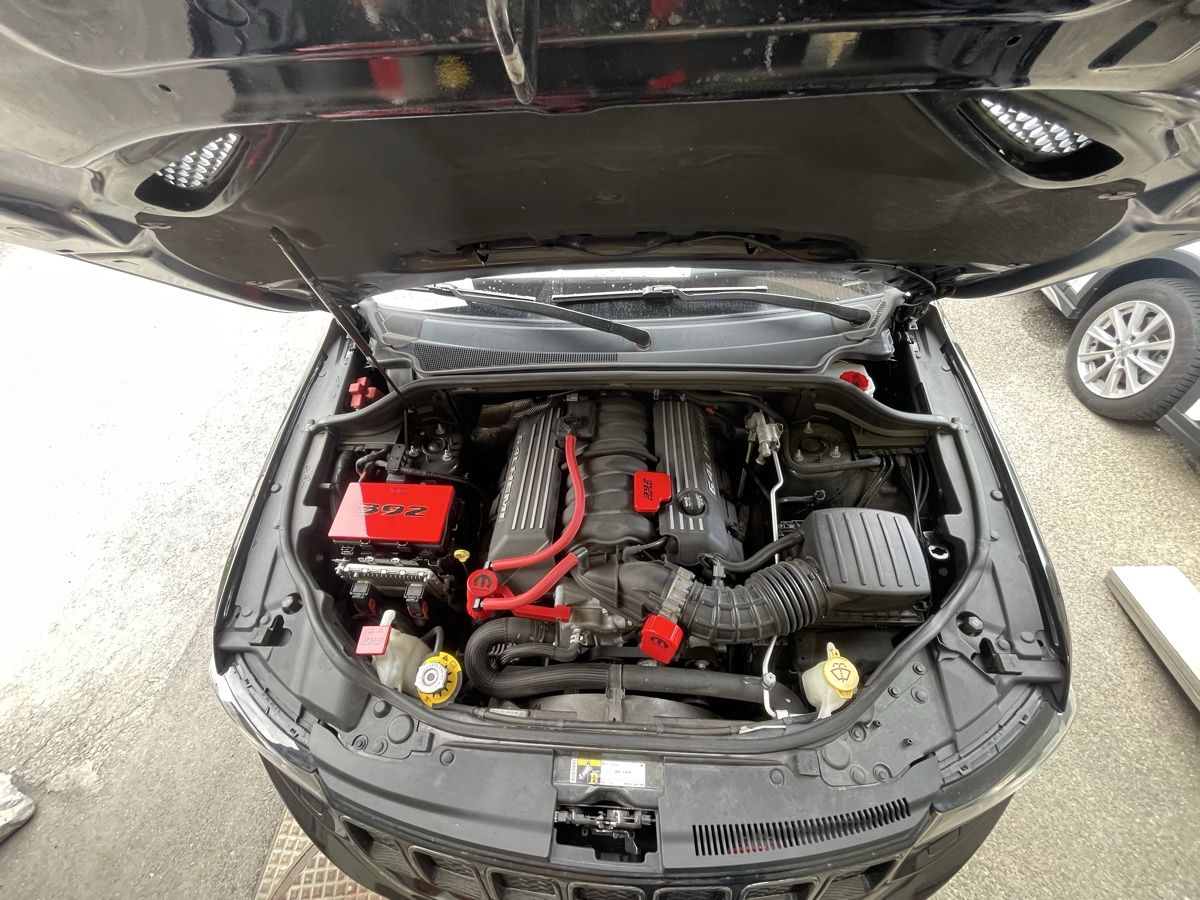 Jeep Automobili: Jeep Grand Cherokee SRT V8 – Usato da Salgesch venduto da Schnemo1 9