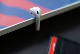 linker Apple AirPod 2. Gen., gebraucht