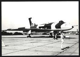 Fotografie Flugzeug Avro Vulcan, Bomber 