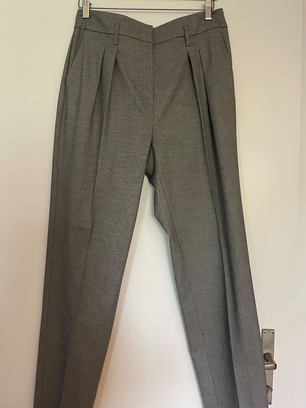 Maison 123 Pantaloni: Hose Grösse 40, Marke Maison 123 – Nuovo (secondo la descrizione) da Schliern b.Köniz venduto da Nikk0tin