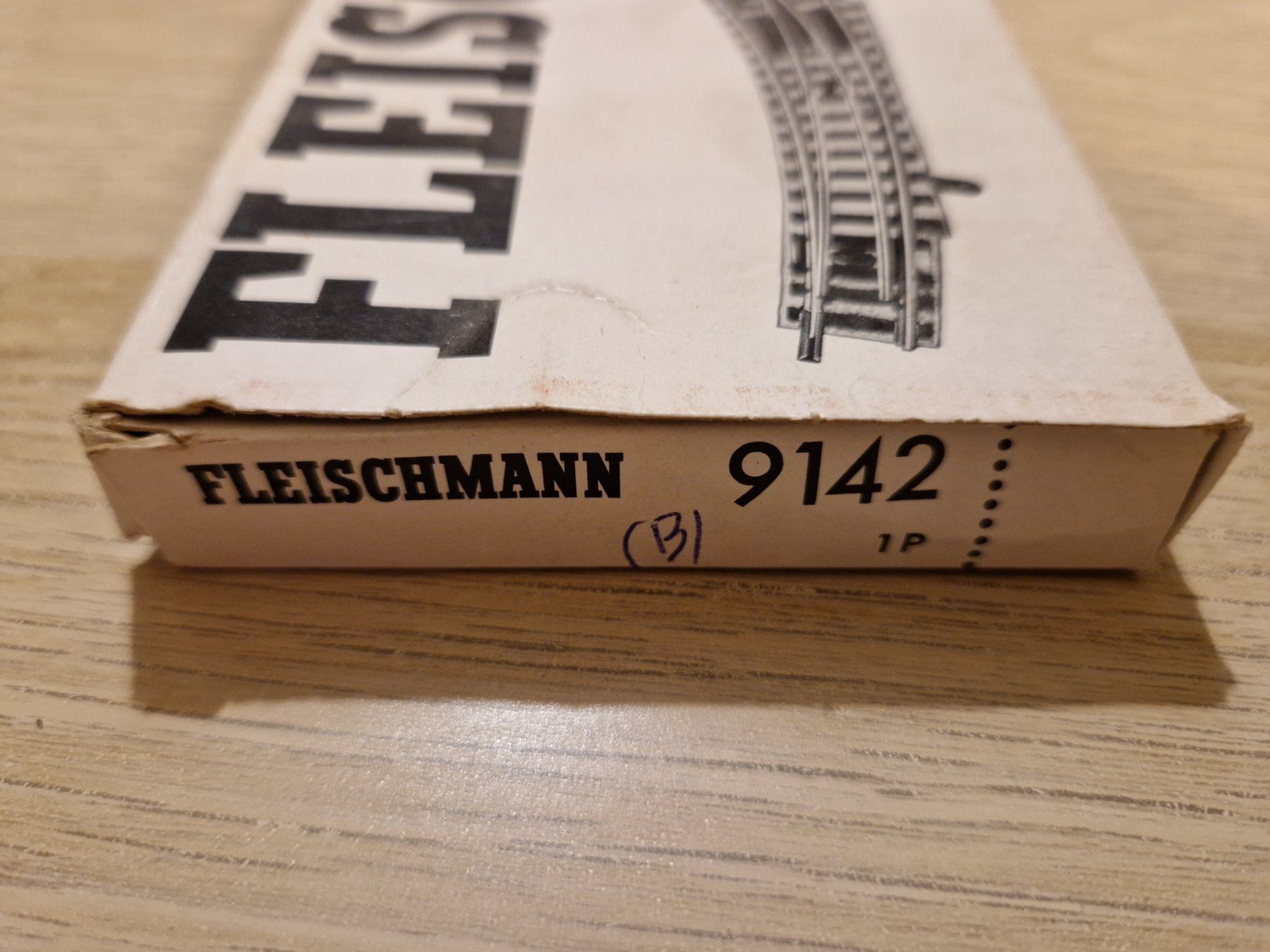 Fleischmann Modelleisenbahnen: Fleischmann N 9142 Weiche (B) – Gebraucht aus St-Aubin-Sauges von tantome 2