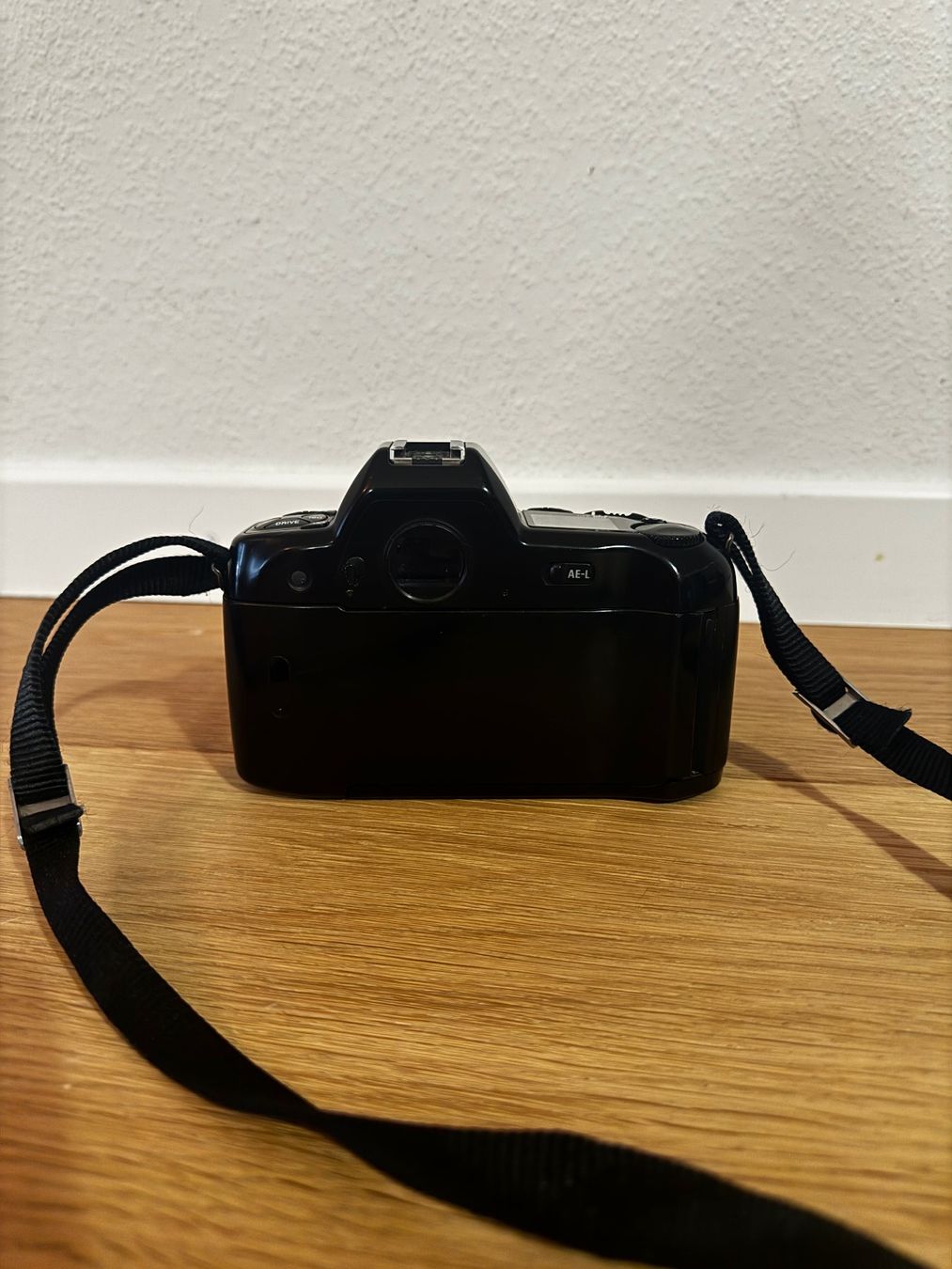 Nikon Fotocamera: Nikon F90 + MB-10 – Usato da Lausanne venduto da ponifull 1