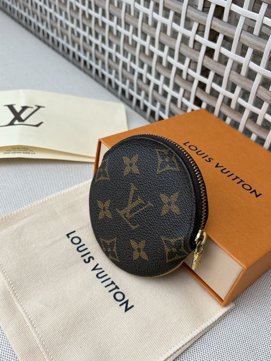 Louis Vuitton Portefeuilles: Louis Vuitton Zippy Coin Purse Mon. – D'occasion à Möhlin par seerose6 3