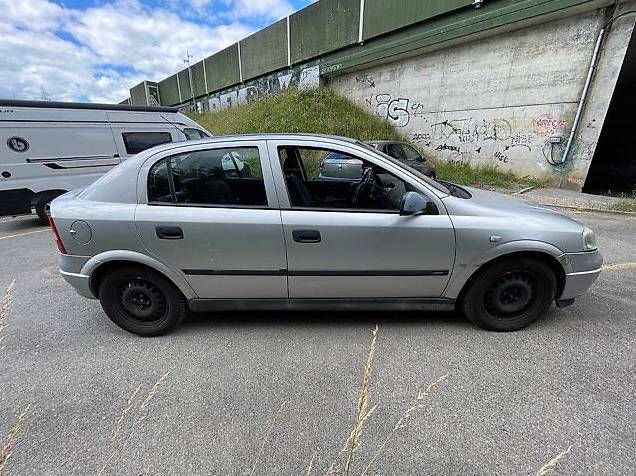 Automobili: Voiture d'occasion – Usato da Jouxtens-Mézery venduto da Toninico1 2