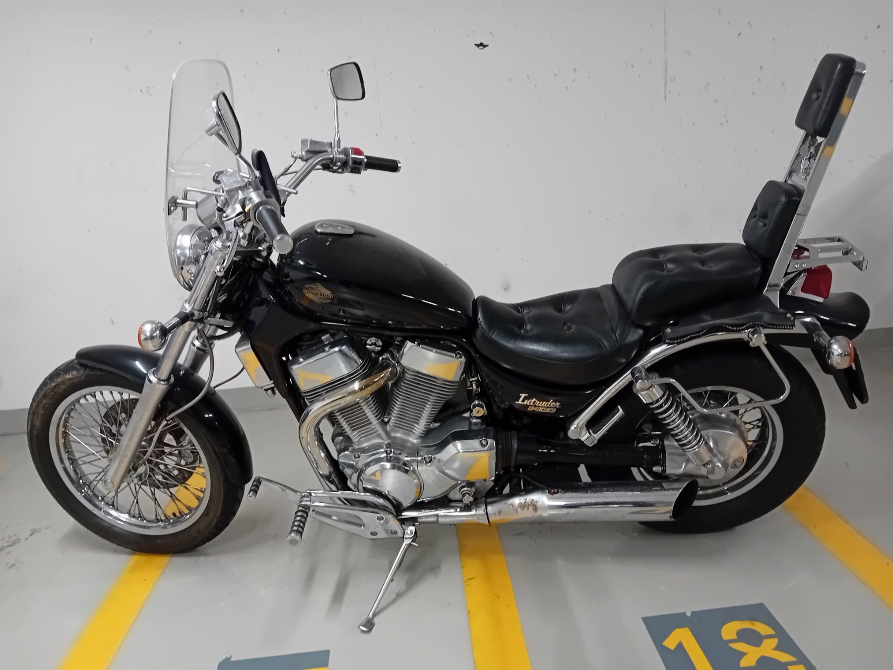 Suzuki Chopper: Suzuki VS 1400 GLP – Usato da Aesch BL venduto da Hansi10