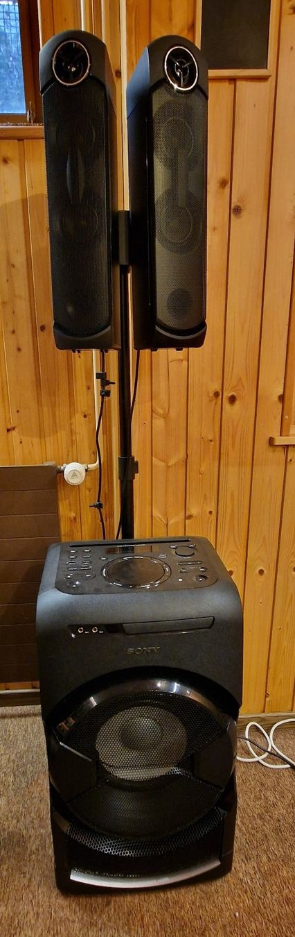 Sony Casse acustiche: Sony Mhc-Gt4d Bluetooht Lautsprecher – Usato da Wölflinswil venduto da sch_f6kk