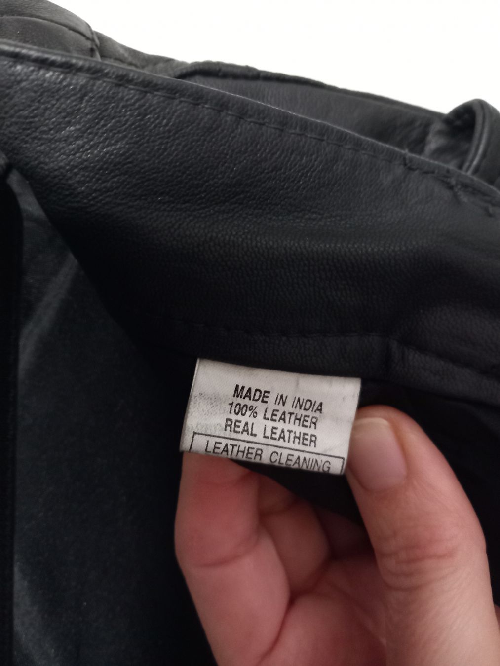 Hosen: Lederhose ca Gr.38 (IT 44) schwarz, Echtleder – Gebraucht aus Gwatt (Thun) von umwelt-brocki 3