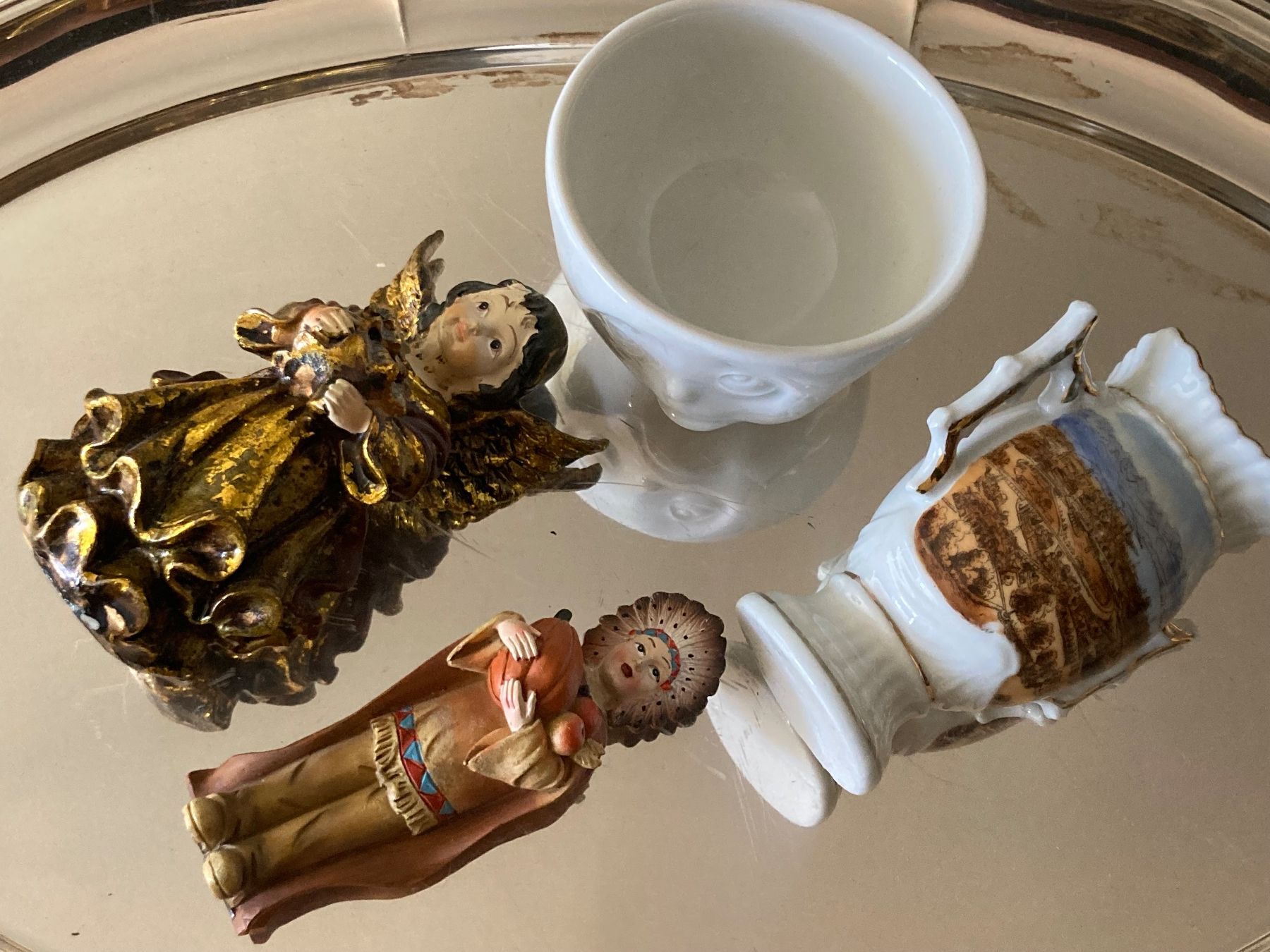 Statuette: Lot de 4objets décoratifs vintage état d'usage – Usato da Marly venduto da Antigona71