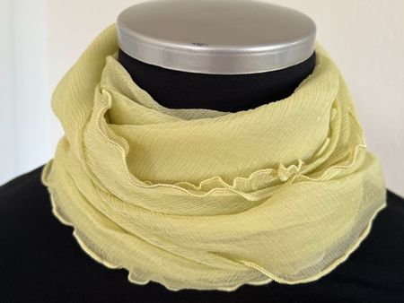 Colora Schal, 100% Seide, Hellgrün, NEU