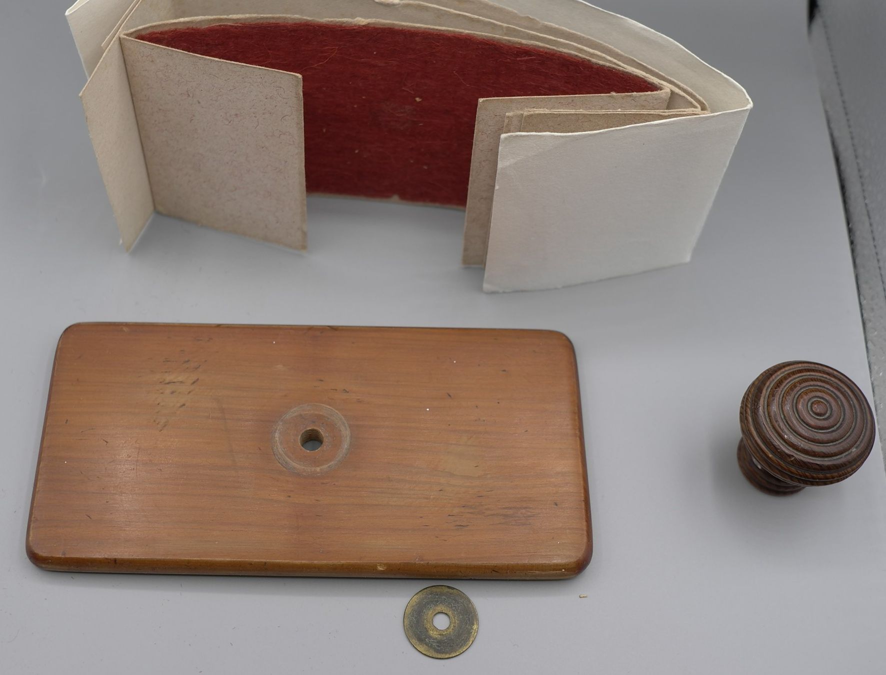 Timbri: Tampon-buvard en bois, de 1896 – Usato da Nyon venduto da WHTF 8