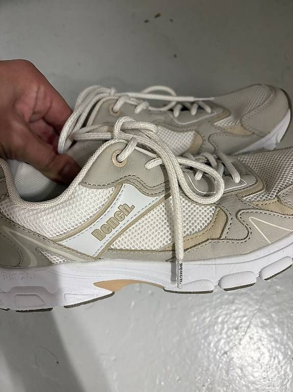 Scarpe da donna: Bench Sneakers 39 – Usato da Olten venduto da lyez 1