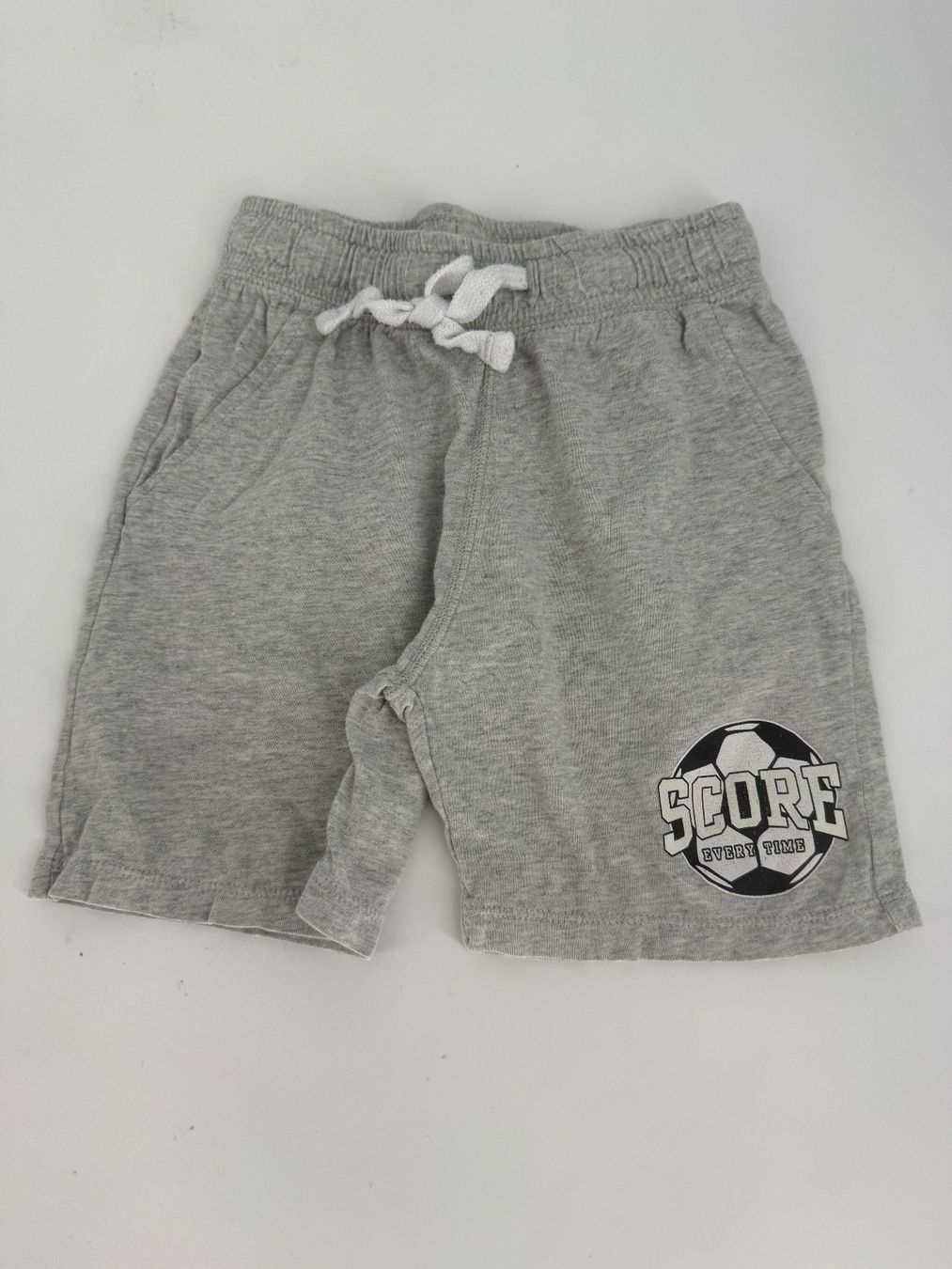 H&M Hosen: Shorts Gr. 104 von H&M – Gebraucht aus Auenstein von moin.
