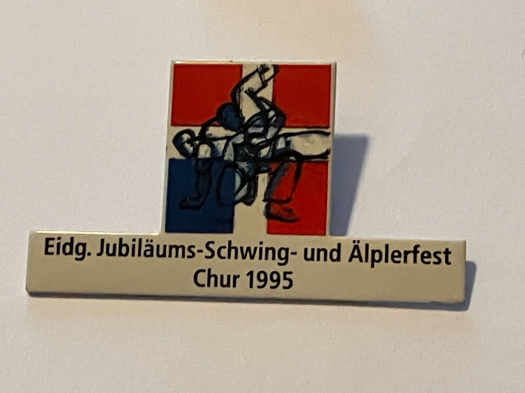 Placchette & Badge: 1 Pin Eidg. Jubiläums Schwing- und Älplerfest Chur 1995 – Usato da Basel venduto da djwwpp