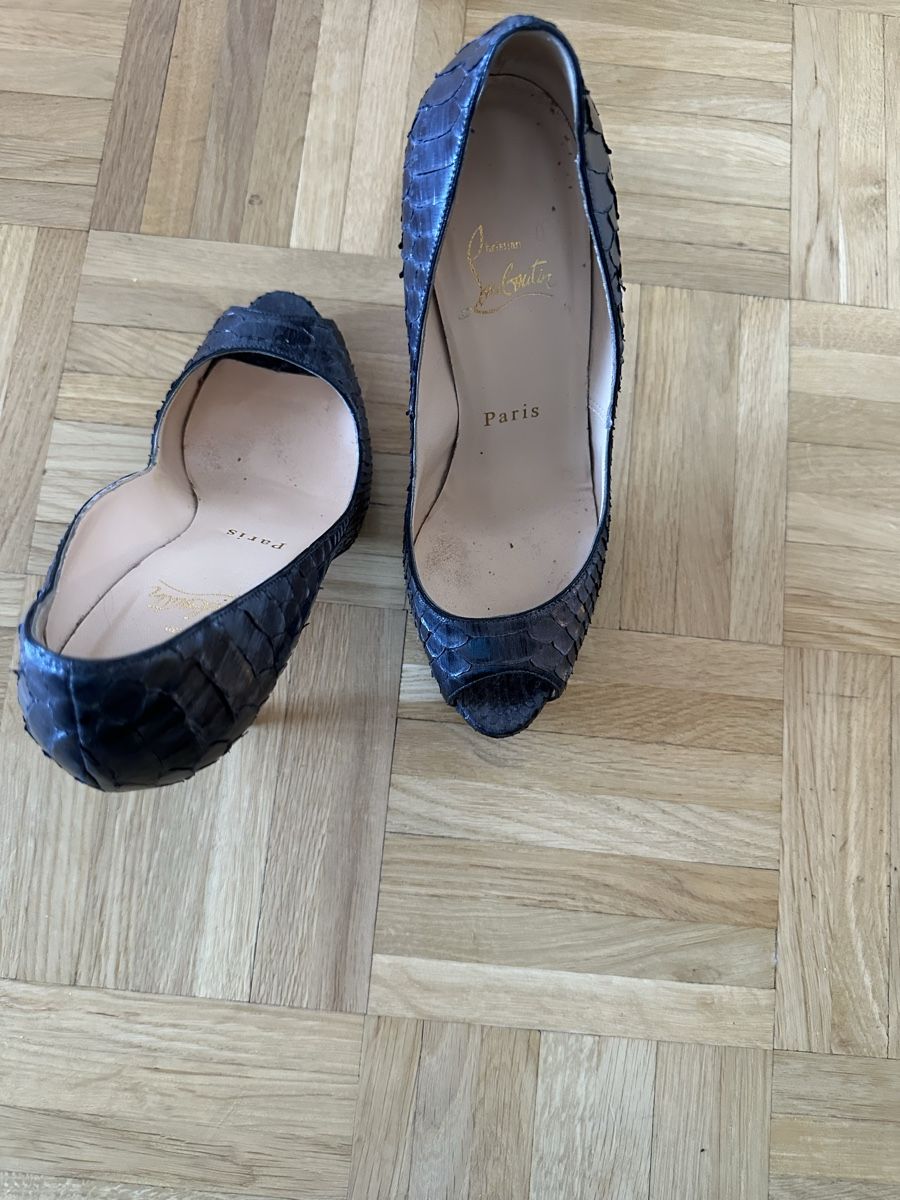 Christian Louboutin Scarpe da donna: Designer Heels: Christian Louboutin Python Leather Sz38 – Nuovo (secondo la descrizione) da Versoix venduto da pen_6hgs 6