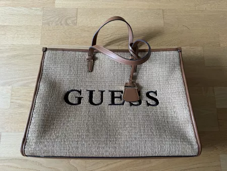 Guess Tasche Strohoptik braun wie neu