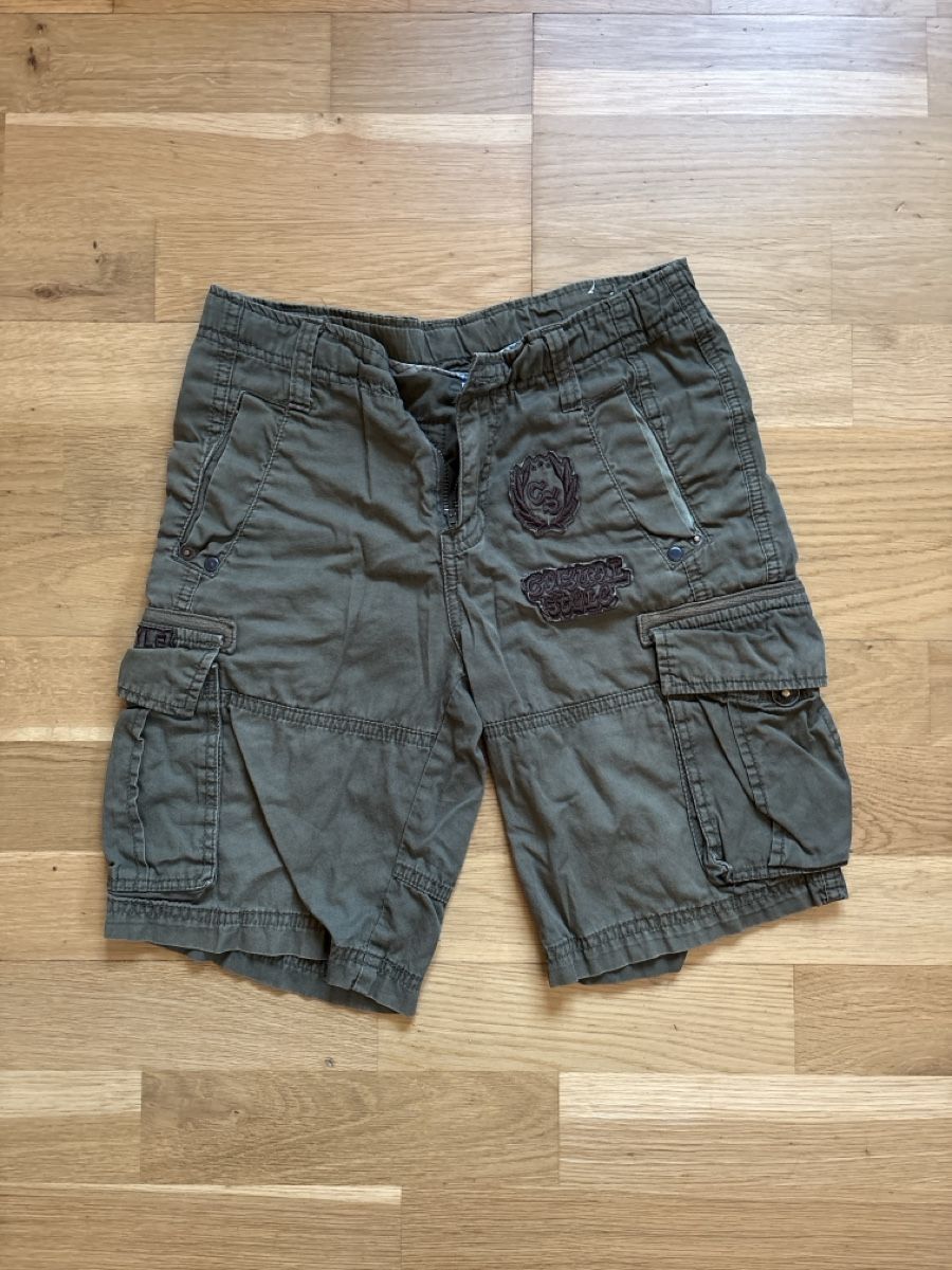 Pantaloni: Sommer Shorts Junge Gr. 128 – Usato da Neuenegg venduto da recob 1