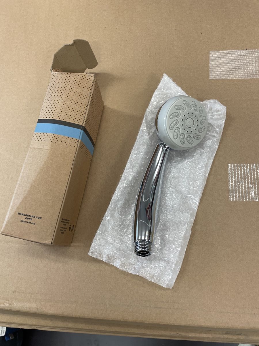 Duschbrausen: Handbrause 3 Strahl 71mm – Neu und originalverpackt aus Einsiedeln von Shkurte_K