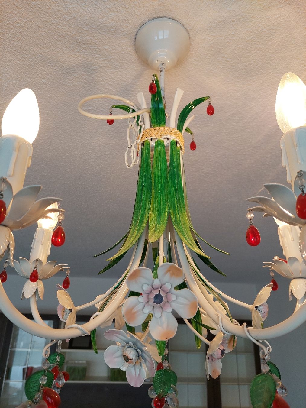 Lampadari & plafoniere: Vintage Blumige Deckenlampe, Kronleuchter – Usato da Brunnen venduto da Livianda 1