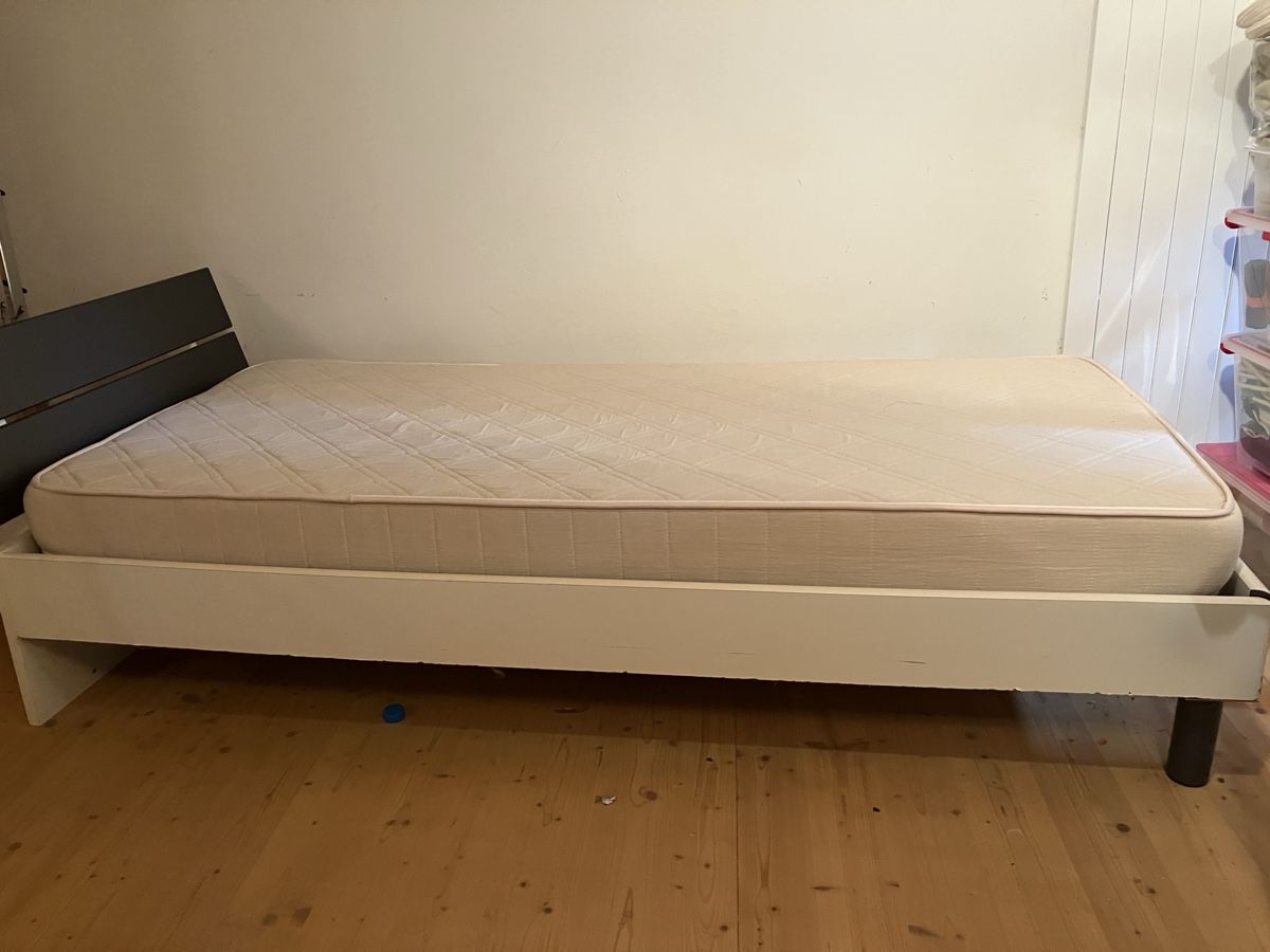 Betten: Bett – Gebraucht aus Wetzikon ZH von Curlycat2000 1