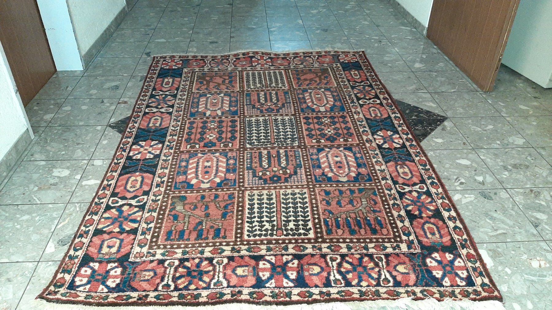 Tappeti: ORIENTTEPPICHE MIT TOLLEN FARBVERLAUF – Usato da spreitenbach venduto da lumbalplatte 2