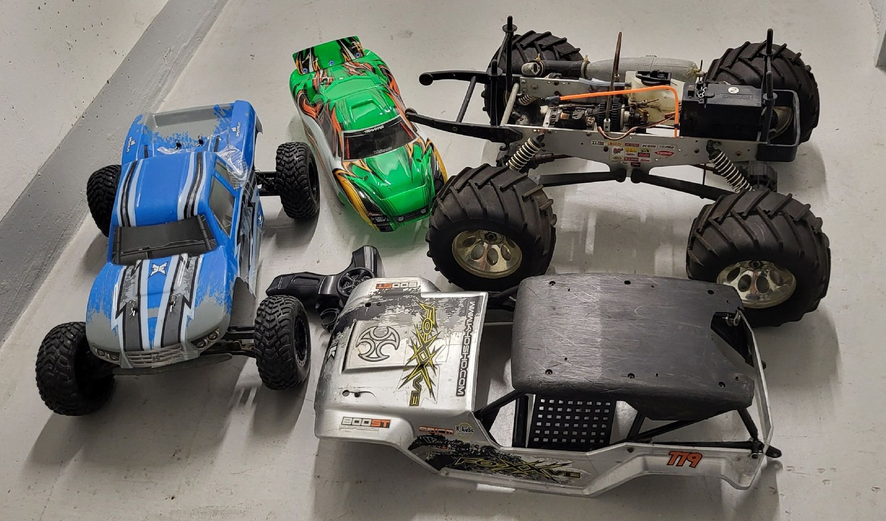 Kyosho RC Modellbau: RC model augos zu verkaufen – Gebraucht aus islikon von mir_8cbw 2