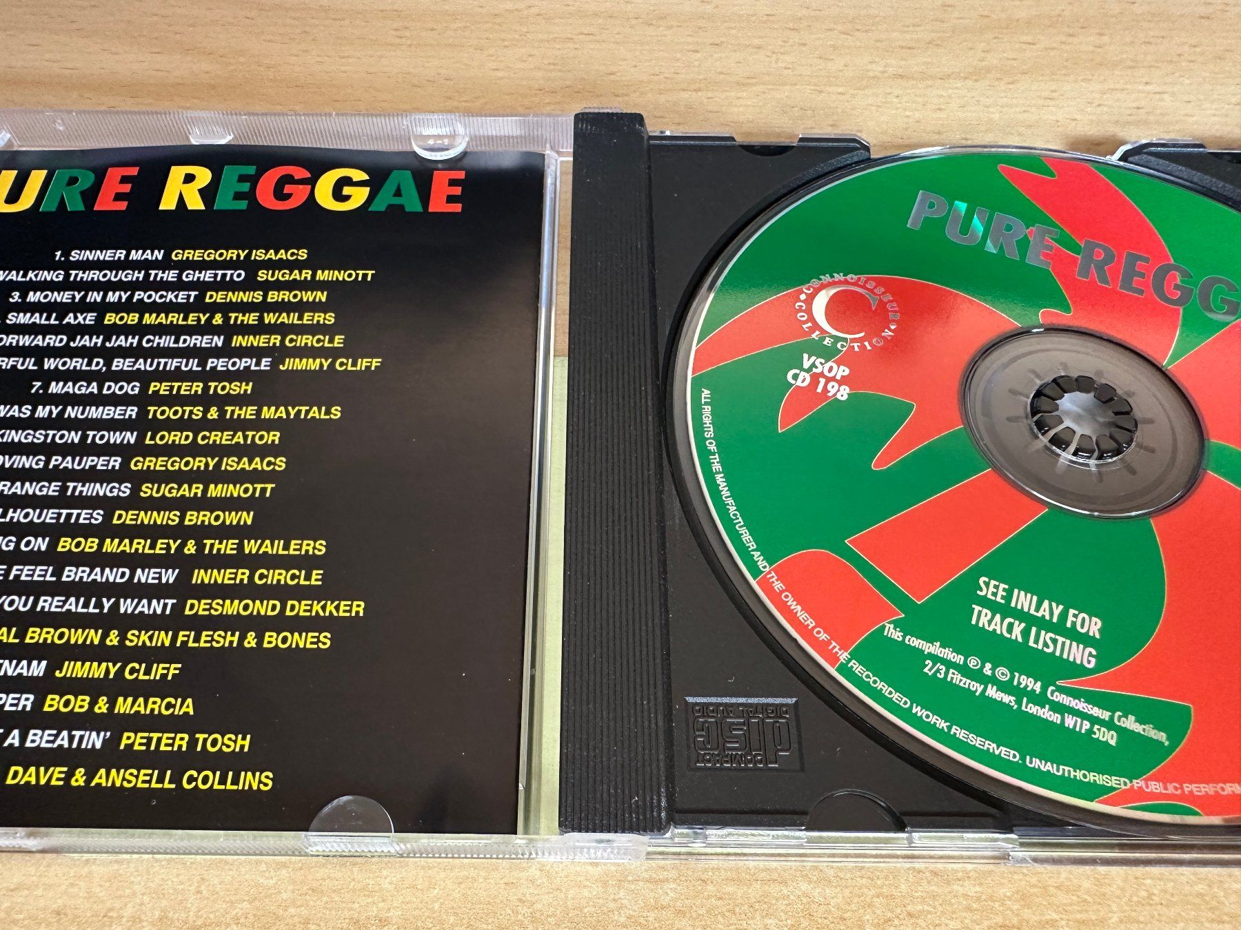 CD: T8 Various – Pure Reggae – Usato da Rikon im Tösstal venduto da Alpenmutz 2