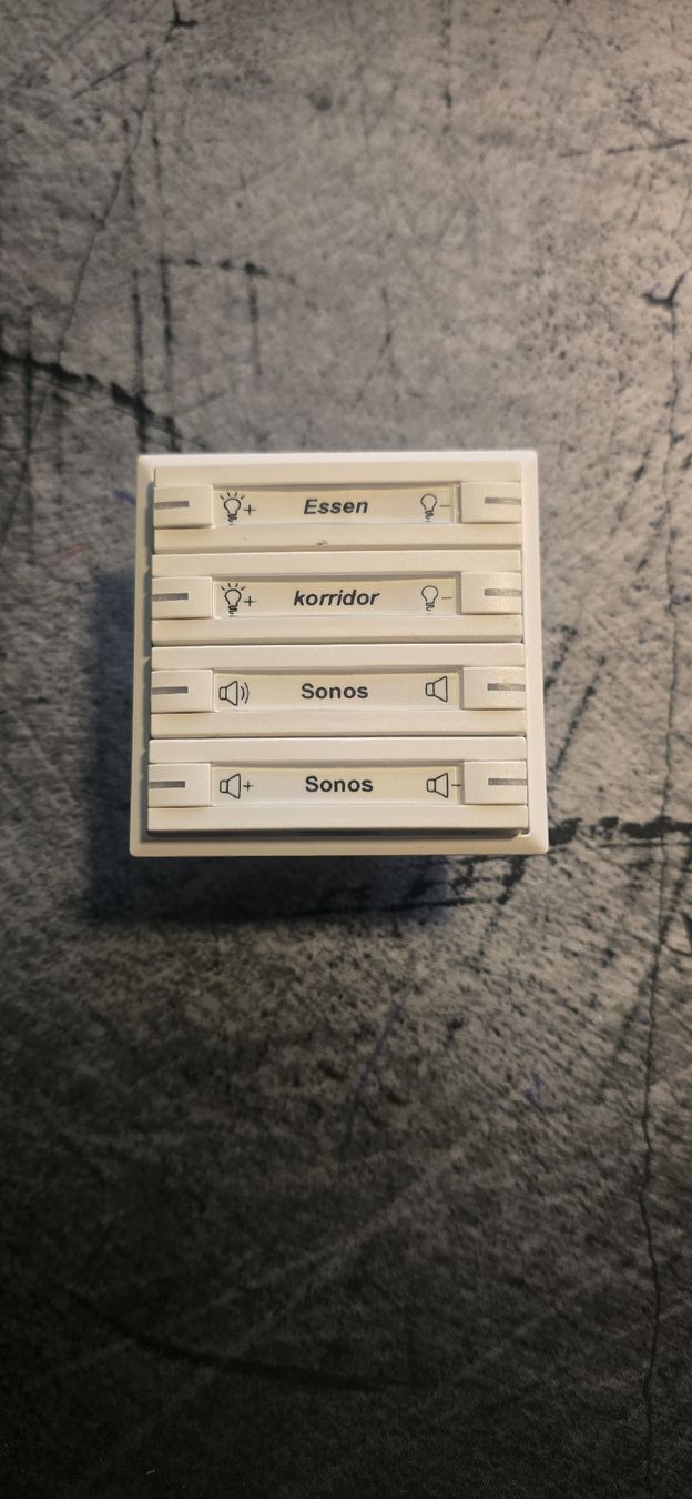 Feller Interrupteurs: KNX Tastsensor 8Fach Feller Edizio – D'occasion à Ennetmoos par Bricks_and_more