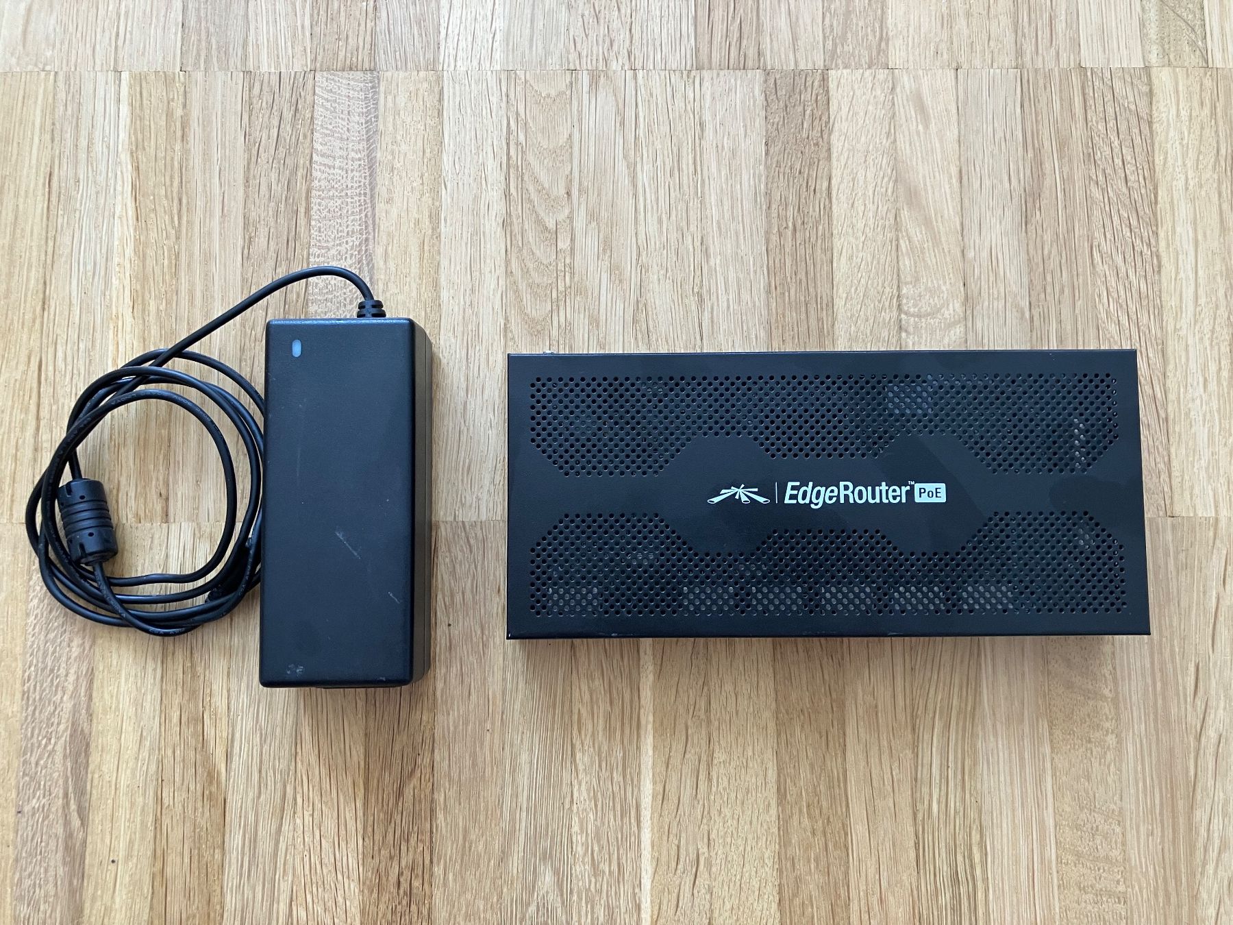 Ubiquiti Modems & Routeurs: Ubiquiti EdgeRouter POE-5 Router – D'occasion à Basel par pat_vq9b