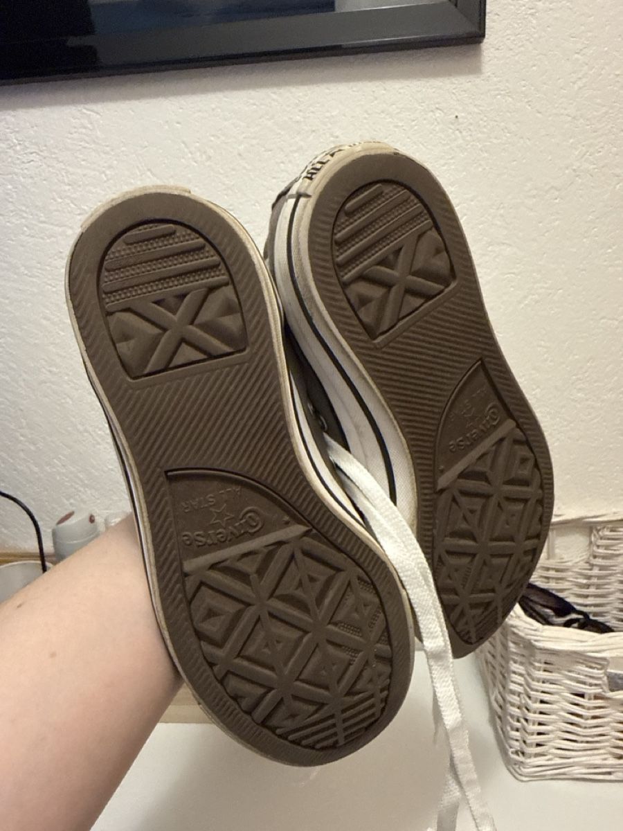 Converse Damenschuhe: Converse Chuck Taylor 37 – Gebraucht aus Laax GR von laga03 1