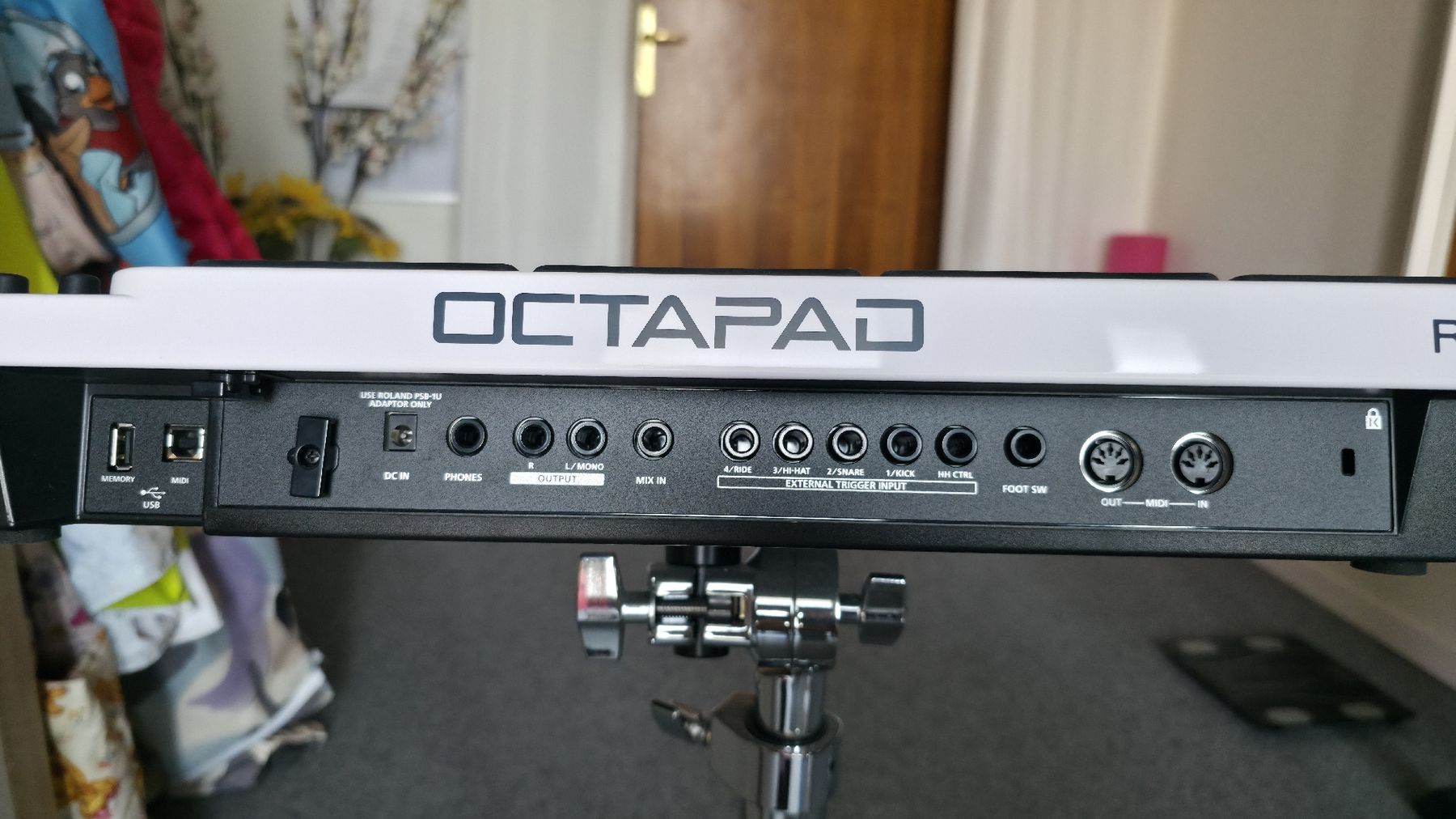 Roland Strumenti musicali: Roland Octapad-30 mit Sitz, Stand, 3 Pedale – Usato da Illighausen venduto da emlyndavies 5
