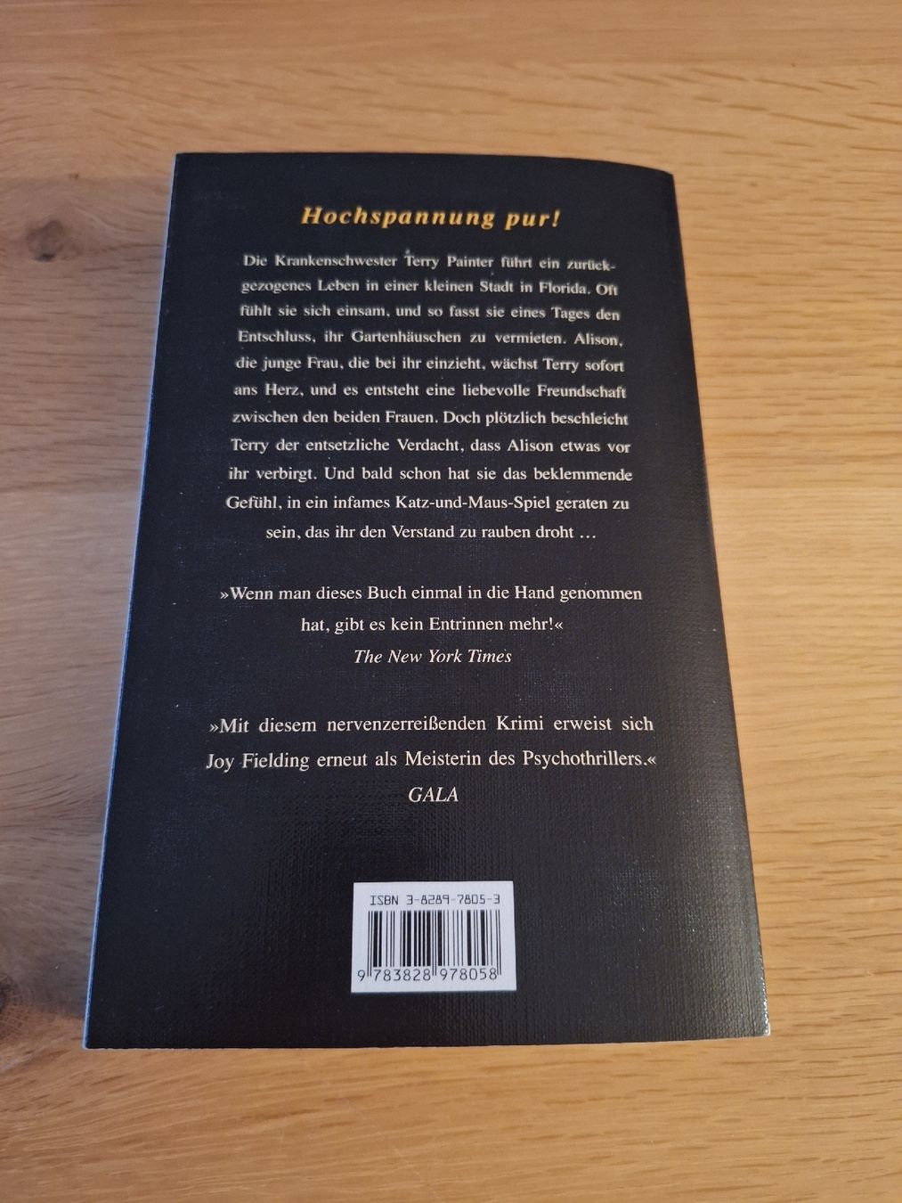Livres: Buch Joy Fielding Schlaf nicht, wenn es dunkel wird – D'occasion à Wanzwil par chlinih93 1