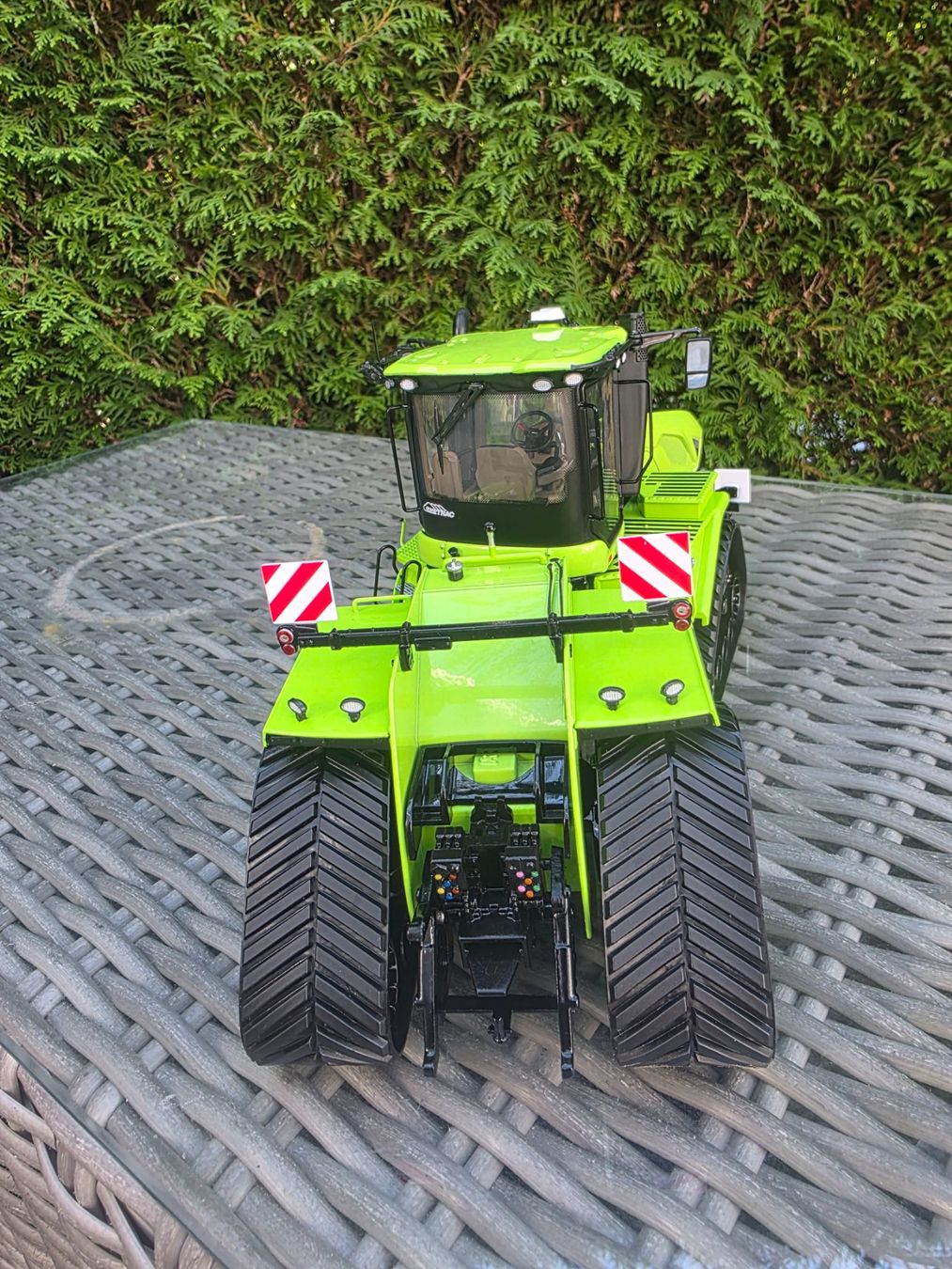 Kit di modellismo & Modellini statici: Universal Hobbys Case ih Quadtrac – Usato da Siblingen venduto da Shiggi01 3