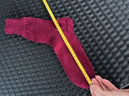 Wollsocken aus reiner Wolle weinrot