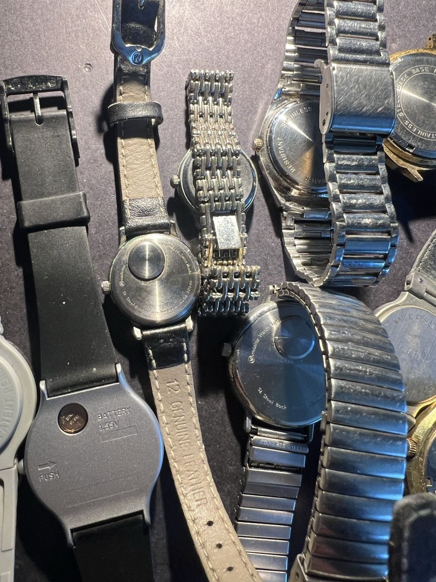 Orologi: Uhren für Bastler – Usato da Laufen venduto da groove60 3