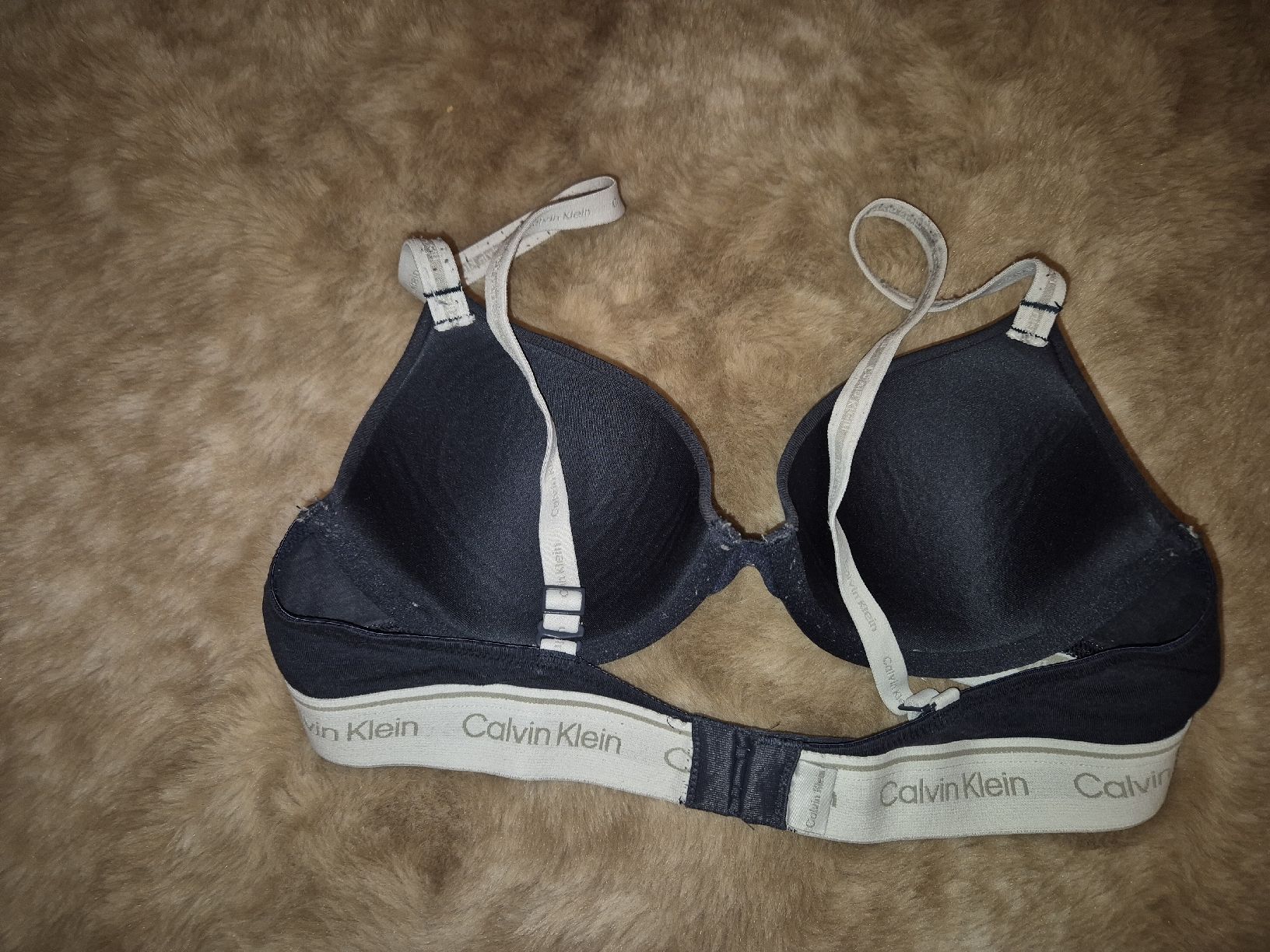 Calvin Klein Altra biancheria intima: Calvin Klein BH, Dunkelblau, Grösse 75B – Usato da Richterswil venduto da ChristinW01 1