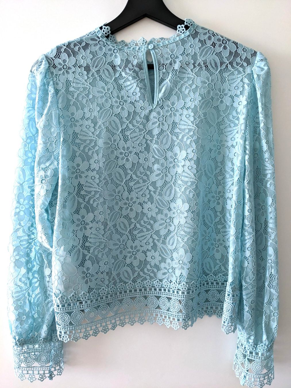 Camicette: Bluse mit Spitzen Gr. L Neu!! – Nuovo (secondo la descrizione) da Benken SG venduto da olga81 1