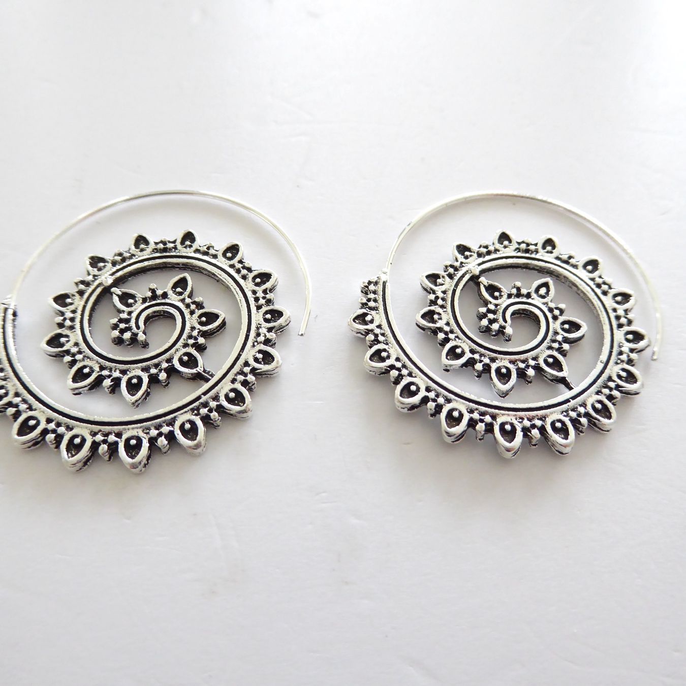 Orecchini pendenti & Orecchini a lobo: Ohrringe - Ethno Stil - orientalisch - silbrig - Modeschmuck – Nuovo (secondo la descrizione) da Basel venduto da Kunterbunt12 1