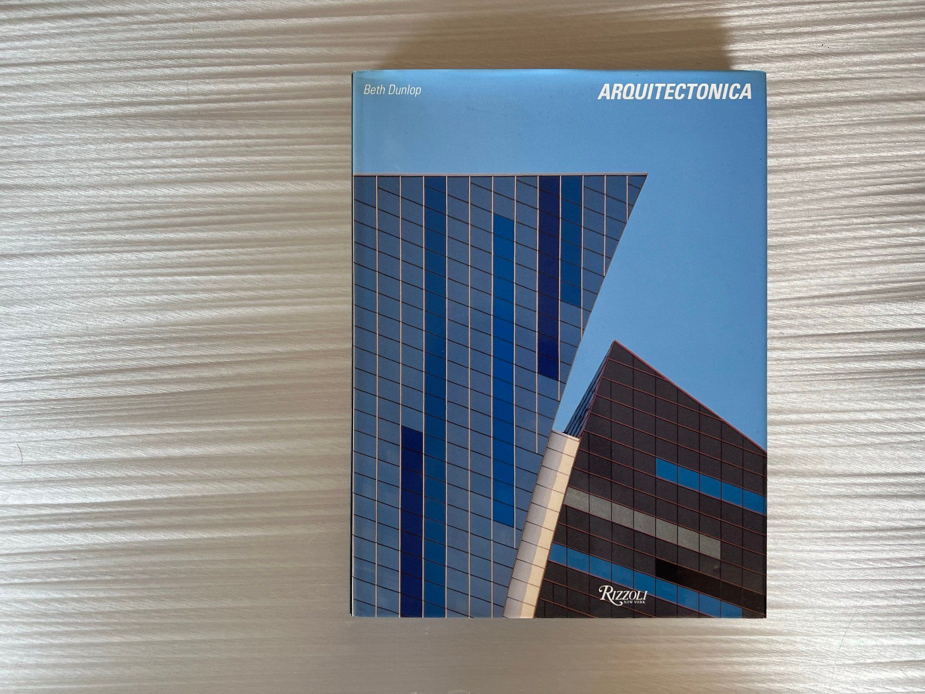 Livres: Architecture book: Beth Dunlop - Arquitectonica – D'occasion à Zürich par Abost